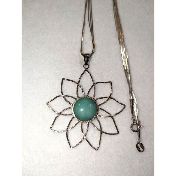 Milor Sterling Silver Chalcedony Flower Pendent on Triple Liquid Silver Chain - Picture 11 of 11